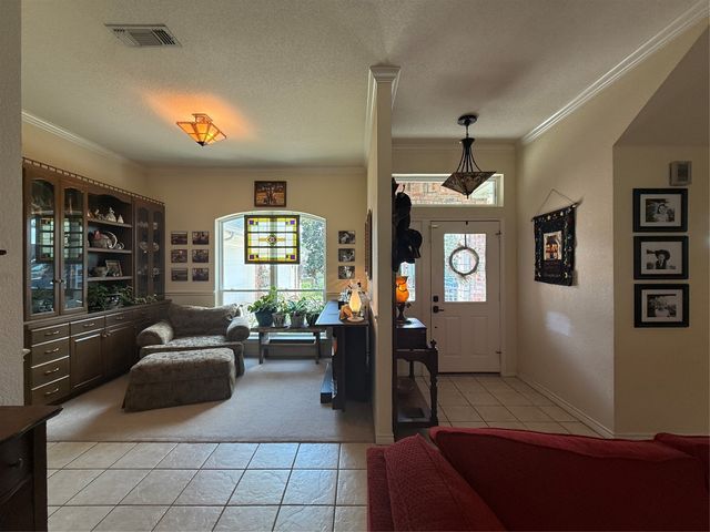 9715 Ravenswood Road, Granbury, TX 76049