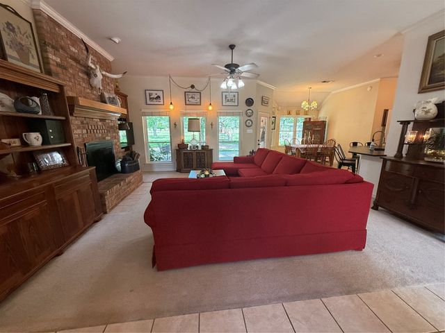 9715 Ravenswood Road, Granbury, TX 76049