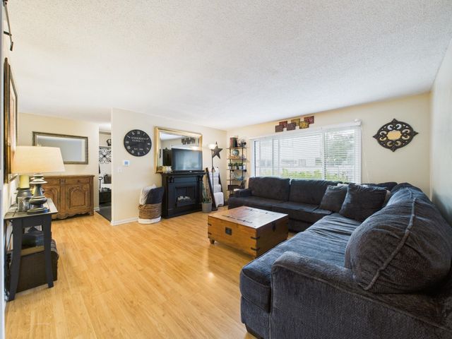 6359 Saint Johns Drive, Eden Prairie, MN 55346