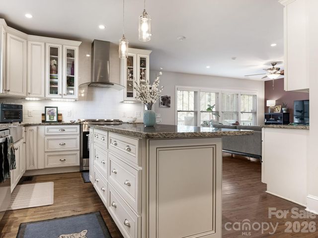 1500 Richland Drive, Charlotte, NC 28205