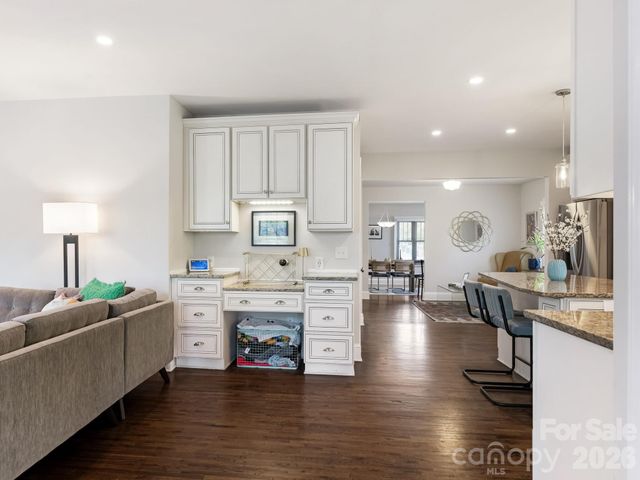 1500 Richland Drive, Charlotte, NC 28205