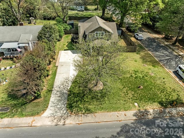 1500 Richland Drive, Charlotte, NC 28205