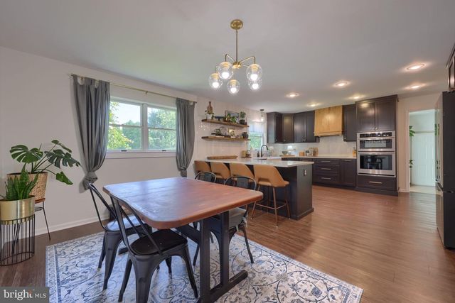 1550 PUTNAM DR, Lancaster, PA 17602