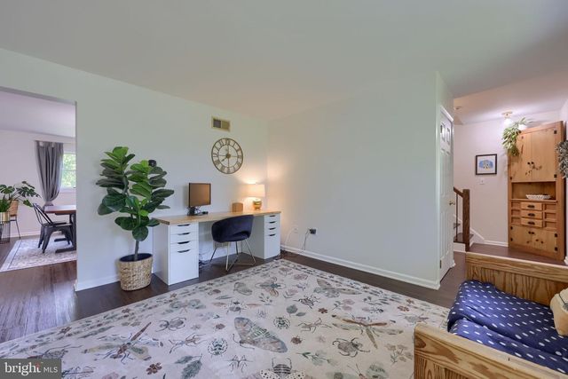 1550 PUTNAM DR, Lancaster, PA 17602