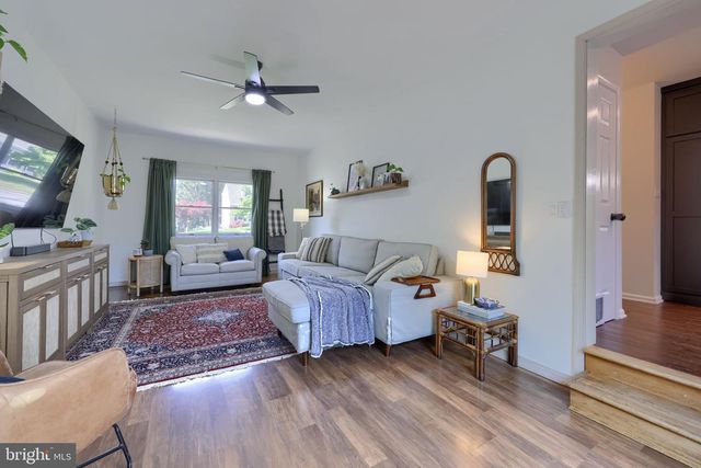 1550 PUTNAM DR, Lancaster, PA 17602