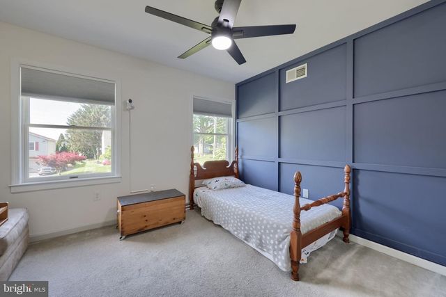 1550 PUTNAM DR, Lancaster, PA 17602