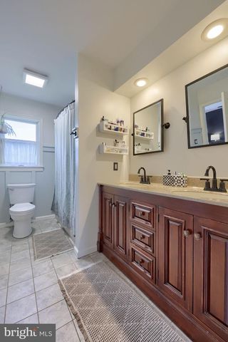 1550 PUTNAM DR, Lancaster, PA 17602