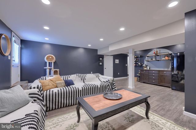 1550 PUTNAM DR, Lancaster, PA 17602