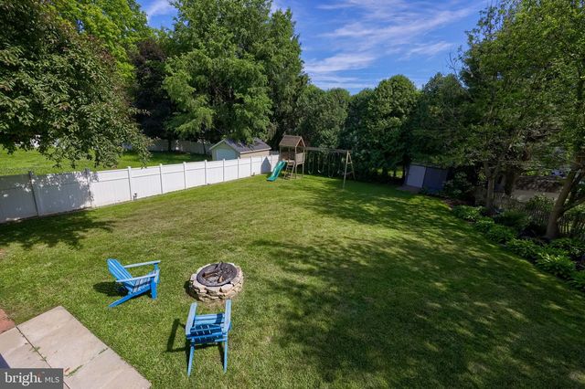 1550 PUTNAM DR, Lancaster, PA 17602