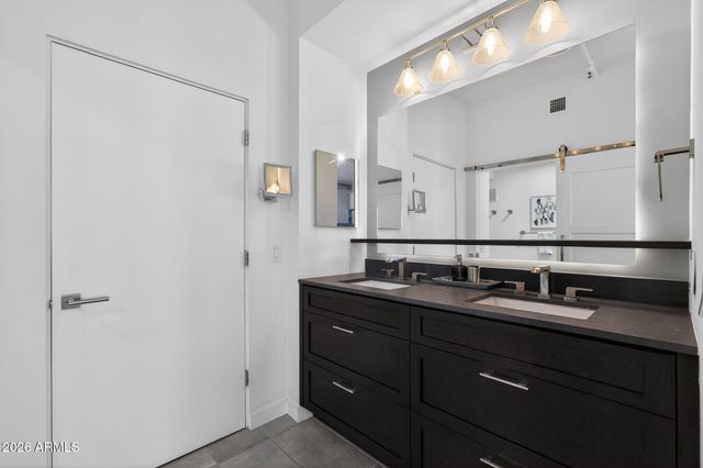 7301 E 3RD Avenue 301, Scottsdale, AZ 85251