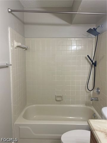 13521 Eagle Ridge DR 123, Fort Myers, FL 33912