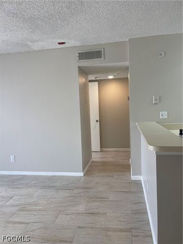 13521 Eagle Ridge DR 123, Fort Myers, FL 33912