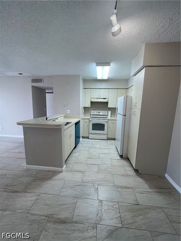 13521 Eagle Ridge DR 123, Fort Myers, FL 33912
