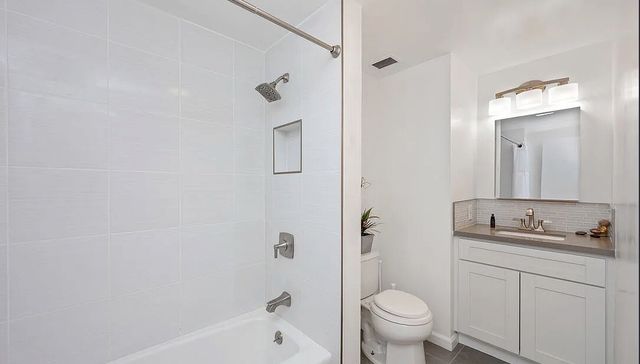 2160 Century Park 905, Los Angeles, CA 90067