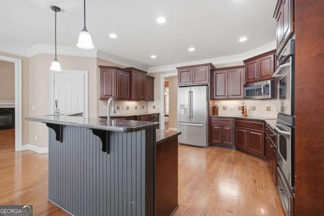 5105 Stefan Ridge Way, Buford, GA 30519