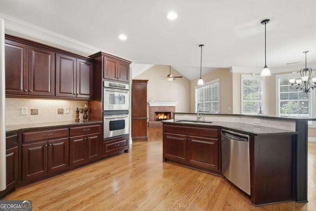 5105 Stefan Ridge Way, Buford, GA 30519
