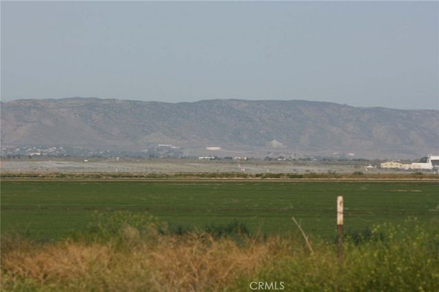 12 Avenue M-12, Palmdale, CA 93535