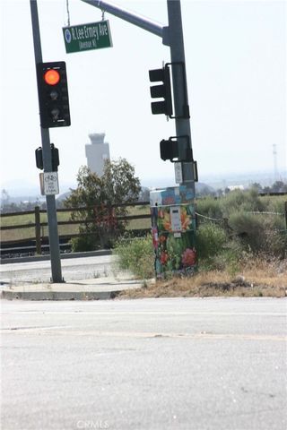 12 Avenue M-12, Palmdale, CA 93535
