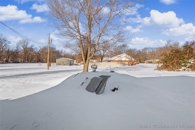 920 N Woodview Drive, Skiatook, OK 74070