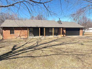 920 N Woodview Drive, Skiatook, OK 74070