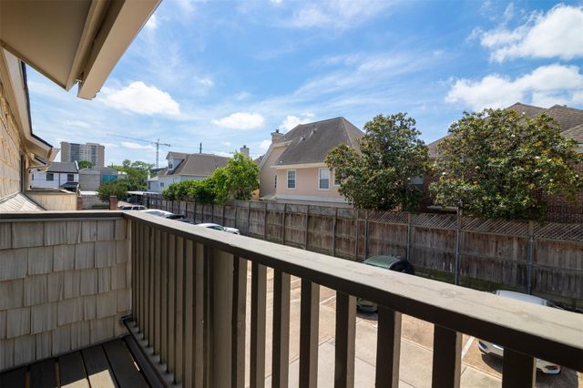 2829 Timmons Lane 228, Houston, TX 77027
