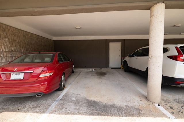 2829 Timmons Lane 228, Houston, TX 77027