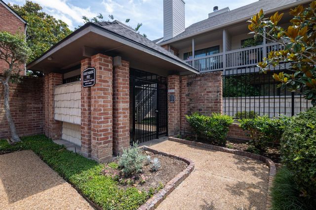 2829 Timmons Lane 228, Houston, TX 77027