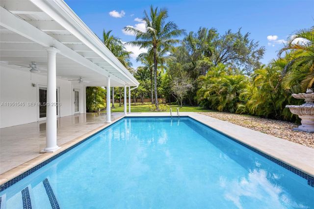 8030 SW 120th St, Pinecrest, FL 33156