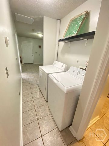 614 E Duffy Street, Savannah, GA 31401