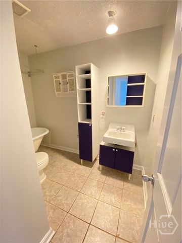 614 E Duffy Street, Savannah, GA 31401