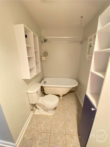 614 E Duffy Street, Savannah, GA 31401