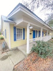614 E Duffy Street, Savannah, GA 31401