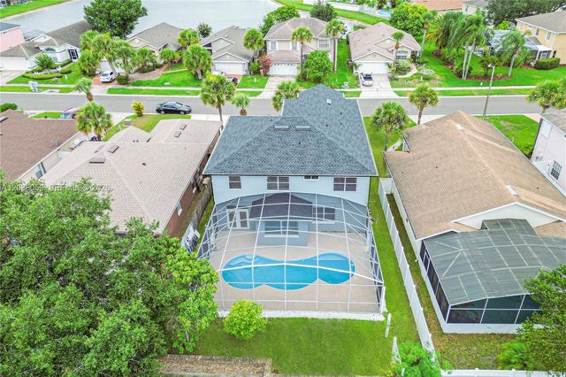 2252 Wyndam Way, Kissimmee, FL 34743