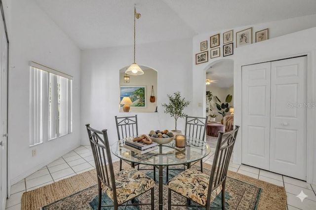 4936 SAWGRASS LAKE CIRCLE, Leesburg, FL 34748