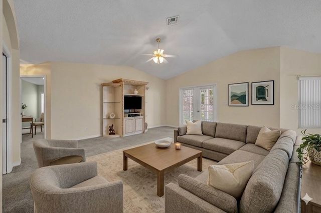 4936 SAWGRASS LAKE CIRCLE, Leesburg, FL 34748