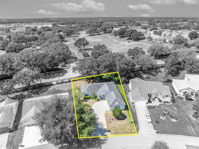 4936 SAWGRASS LAKE CIRCLE, Leesburg, FL 34748