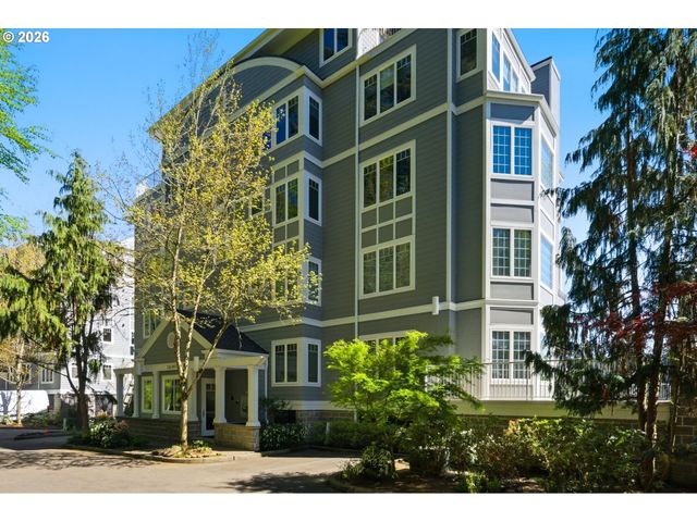 131 FURNACE St 18, Lake Oswego, OR 97034