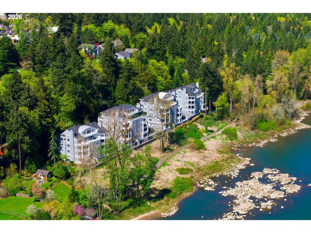 131 FURNACE St 18, Lake Oswego, OR 97034