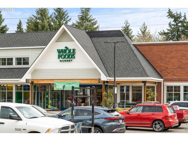 131 FURNACE St 18, Lake Oswego, OR 97034