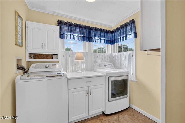 2047 Cedarlawn Avenue, Rotterdam, NY 12306