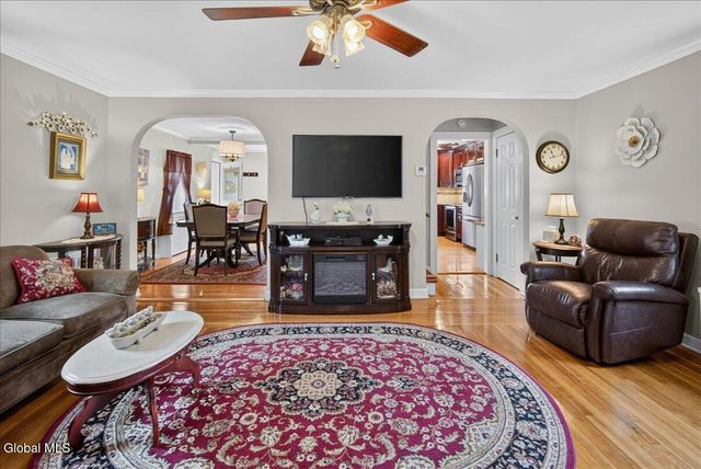 2047 Cedarlawn Avenue, Rotterdam, NY 12306