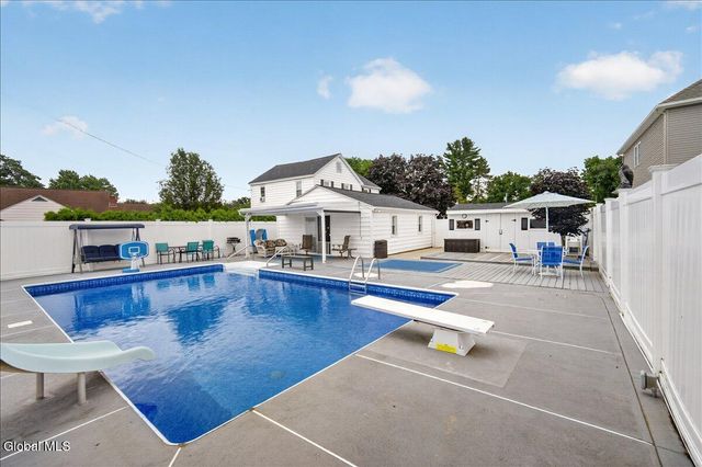 2047 Cedarlawn Avenue, Rotterdam, NY 12306