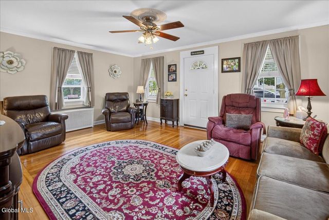 2047 Cedarlawn Avenue, Rotterdam, NY 12306