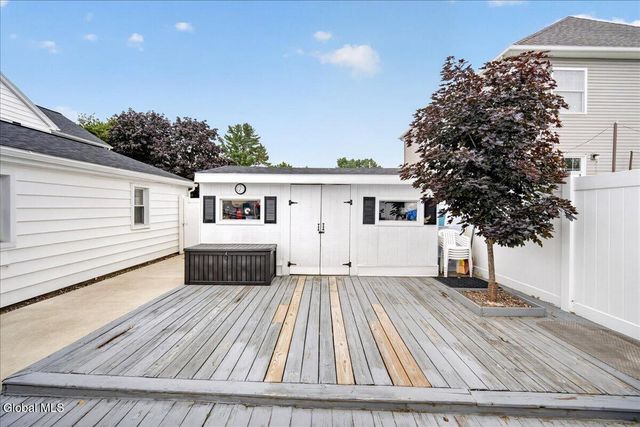 2047 Cedarlawn Avenue, Rotterdam, NY 12306