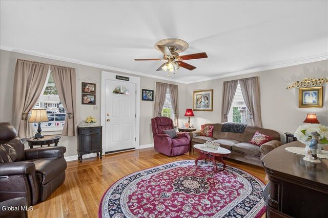 2047 Cedarlawn Avenue, Rotterdam, NY 12306