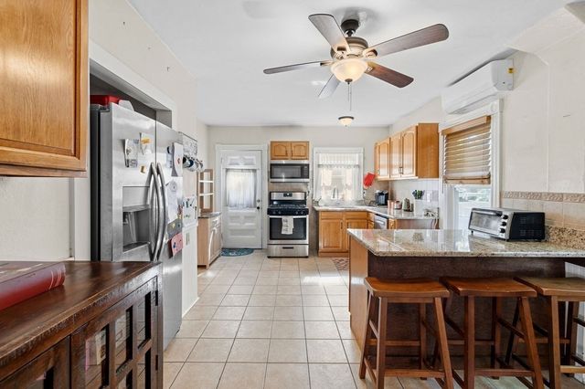 116 Liberty St, New Bedford, MA 02740