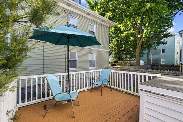 116 Liberty St, New Bedford, MA 02740