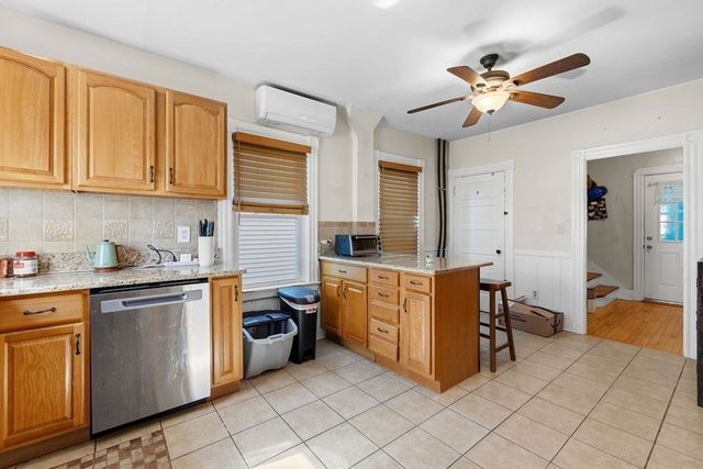 116 Liberty St, New Bedford, MA 02740