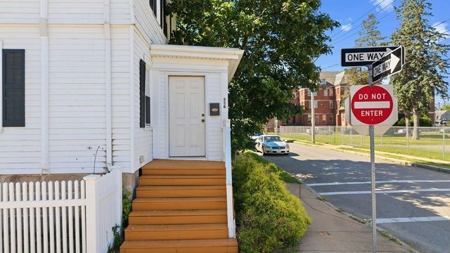 116 Liberty St, New Bedford, MA 02740