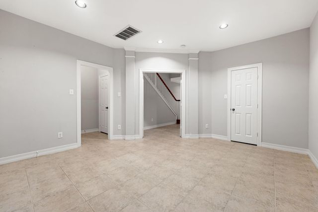 416 Mcgowen Street, Houston, TX 77006